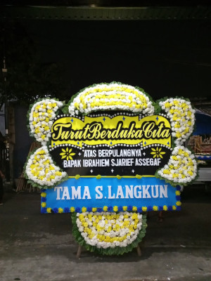 Papan Bunga Duka di Watang Soreang